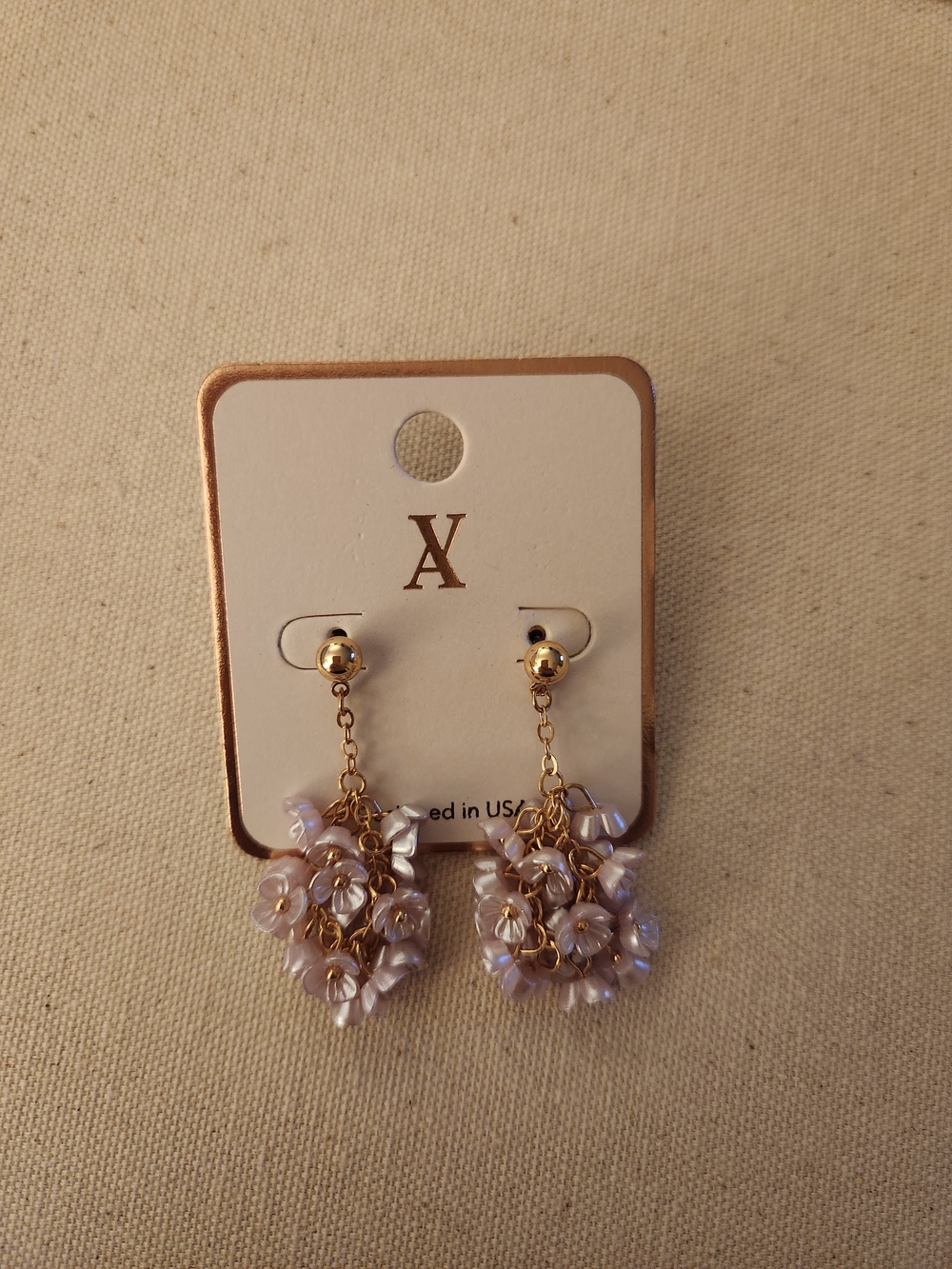 💕5/$25 Gold-Tone Drop Earrings with Lavender Bead Clusters